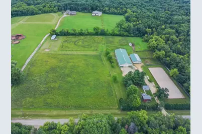 19104 Crowley Road, Harvard, IL 60033 - Photo 2