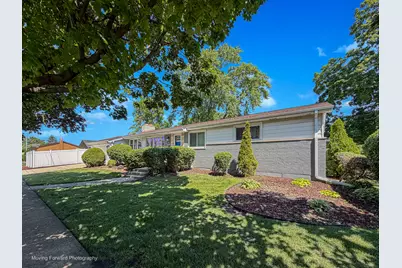 9840 Warren Street, Oak Lawn, IL 60453 - Photo 2