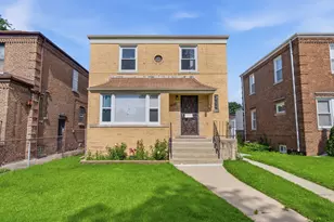 10605 S Normal Ave, Chicago, IL 60628 - Photo 2