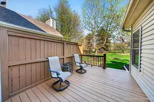 710 Juniper Ln, Lake in the Hills, IL 60156 - Photo 24