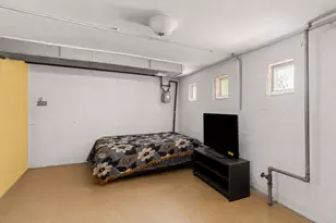 9043 S Carpenter St, Chicago, IL 60620 - Photo 16