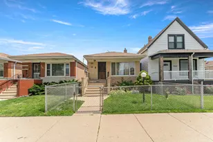 9043 S Carpenter St, Chicago, IL 60620 - Photo 2