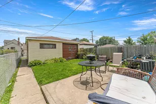 9043 S Carpenter St, Chicago, IL 60620 - Photo 4