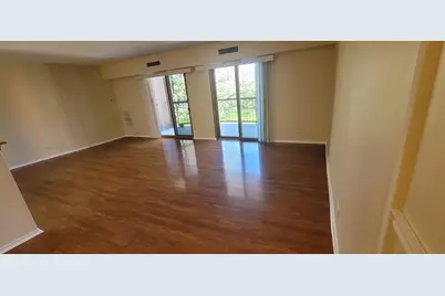 1515 E Central Road #318C, Arlington Heights, IL 60005 - Photo 10