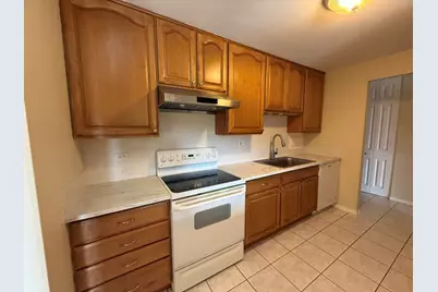 1515 E Central Road #318C, Arlington Heights, IL 60005 - Photo 6