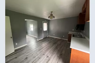 725 Madison Avenue, Kewanee, IL 61443 - Photo 10