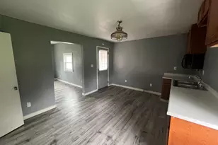 725 Madison Ave, Kewanee, IL 61443 - Photo 10