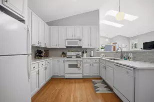 18590 W Point Dr, Tinley Park, IL 60477 - Photo 10