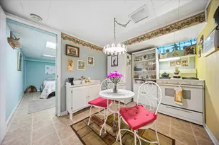8231 W Berwyn Ave, Chicago, IL 60656 - Photo 16