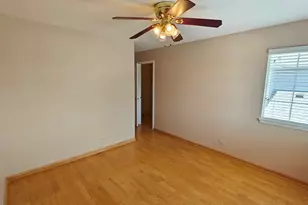 1052 Hinswood Dr, Darien, IL 60561 - Photo 28