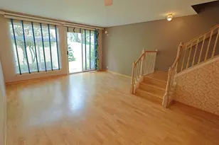 1052 Hinswood Dr, Darien, IL 60561 - Photo 16