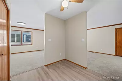 58 Silver Trail, North Aurora, IL 60542 - Photo 12