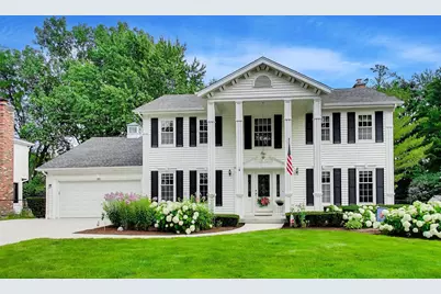 916 S Dymond Road, Libertyville, IL 60048 - Photo 1