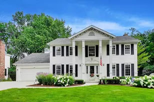 916 S Dymond Rd, Libertyville, IL 60048 - Photo 1