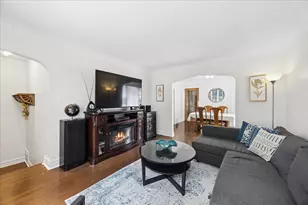 3833 Maple Ave, Berwyn, IL 60402 - Photo 4