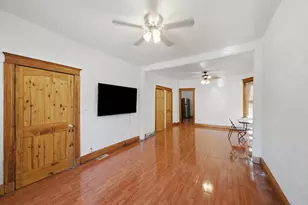 6411 S Bishop St, Chicago, IL 60636 - Photo 8