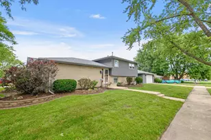 3700 W 120th Pl, Alsip, IL 60803 - Photo 2