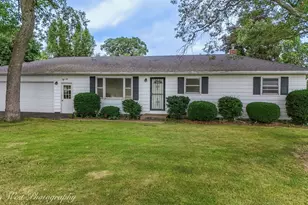 12799 Whipple Rd, Sycamore, IL 60178 - Photo 1