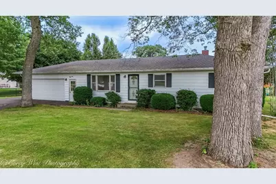 12799 Whipple Road, Sycamore, IL 60178 - Photo 2