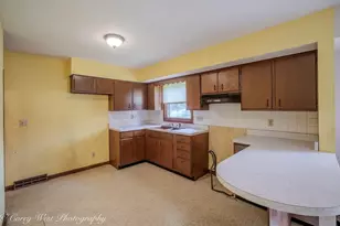 12799 Whipple Rd, Sycamore, IL 60178 - Photo 10