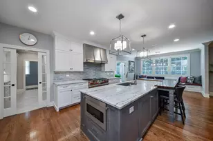 817 Heatherton Dr, Naperville, IL 60563 - Photo 10