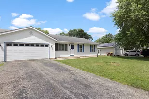 1141 Arnold Ave, Rockford, IL 61108 - Photo 26