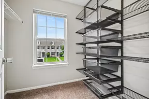 2531 Congress Ave, Aurora, IL 60503 - Photo 14