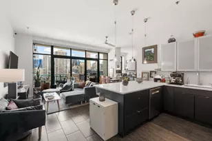 340 W Superior St, Chicago, IL 60654 - Photo 4