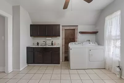 1634 N Sawyer Avenue, Chicago, IL 60647 - Photo 24