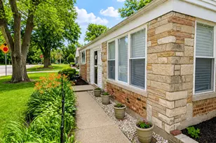 257 Lester Rd, Park Forest, IL 60466 - Photo 2