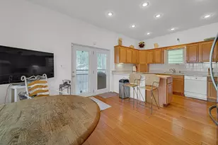 523 E 89th Pl, Chicago, IL 60619 - Photo 10