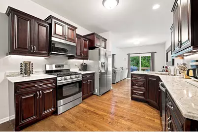 150 Santa Fe Lane, Willow Springs, IL 60480 - Photo 6