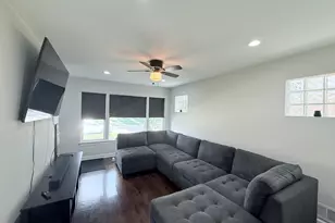 12520 S Yale Ave, Chicago, IL 60628 - Photo 4