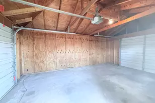 12520 S Yale Ave, Chicago, IL 60628 - Photo 16
