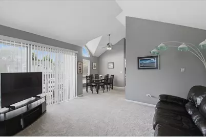 1123 Courtland Drive #UNIT, Buffalo Grove, IL 60089 - Photo 4