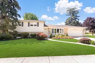 1469 Webster Ln, Des Plaines, IL 60018 - Photo 1