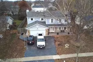 1730 Tanglewood Dr, Algonquin, IL 60102 - Photo 4