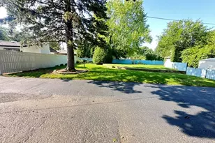 2508 Gabriel Ave, Zion, IL 60099 - Photo 8