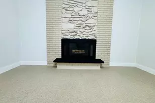 2508 Gabriel Ave, Zion, IL 60099 - Photo 38