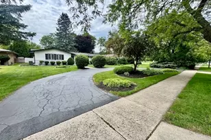 2508 Gabriel Ave, Zion, IL 60099 - Photo 4