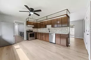 2508 Gabriel Ave, Zion, IL 60099 - Photo 8