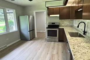 2508 Gabriel Ave, Zion, IL 60099 - Photo 16