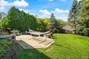 287 Rock Hall Ct, Grayslake, IL 60030 - Photo 28