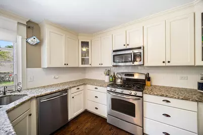 287 Rock Hall Court, Grayslake, IL 60030 - Photo 4