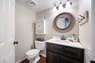 287 Rock Hall Ct, Grayslake, IL 60030 - Photo 8