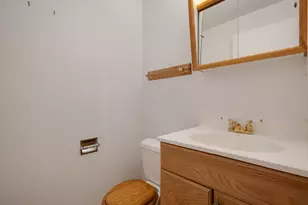 1477 William Clifford Ln, Elk Grove Village, IL 60007 - Photo 16