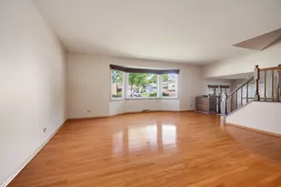 1477 William Clifford Ln, Elk Grove Village, IL 60007 - Photo 6