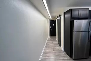 300 N State St, Chicago, IL 60654 - Photo 16