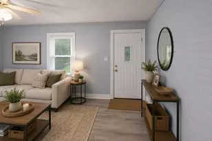 506 E Elm St, Salem, IL 62881 - Photo 6
