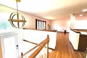 560 Lincoln St, Roselle, IL 60172 - Photo 10